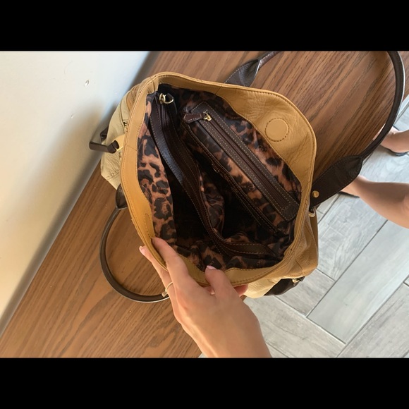 B MAKOWSKY purse/bag - GENUINE LEATHER! - Picture 5 of 5